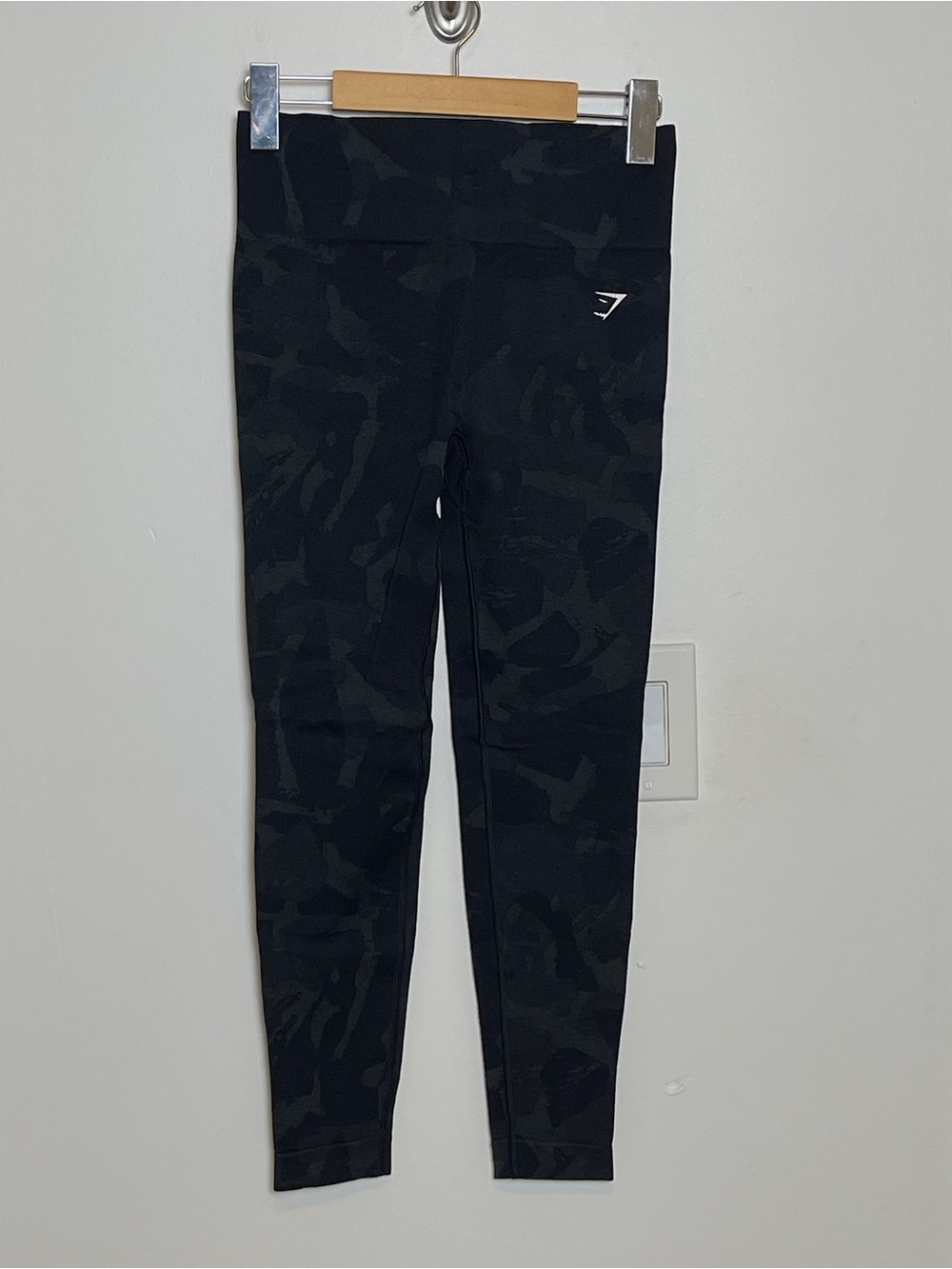 Gymshark Women’s Black Camo Leggings size medium